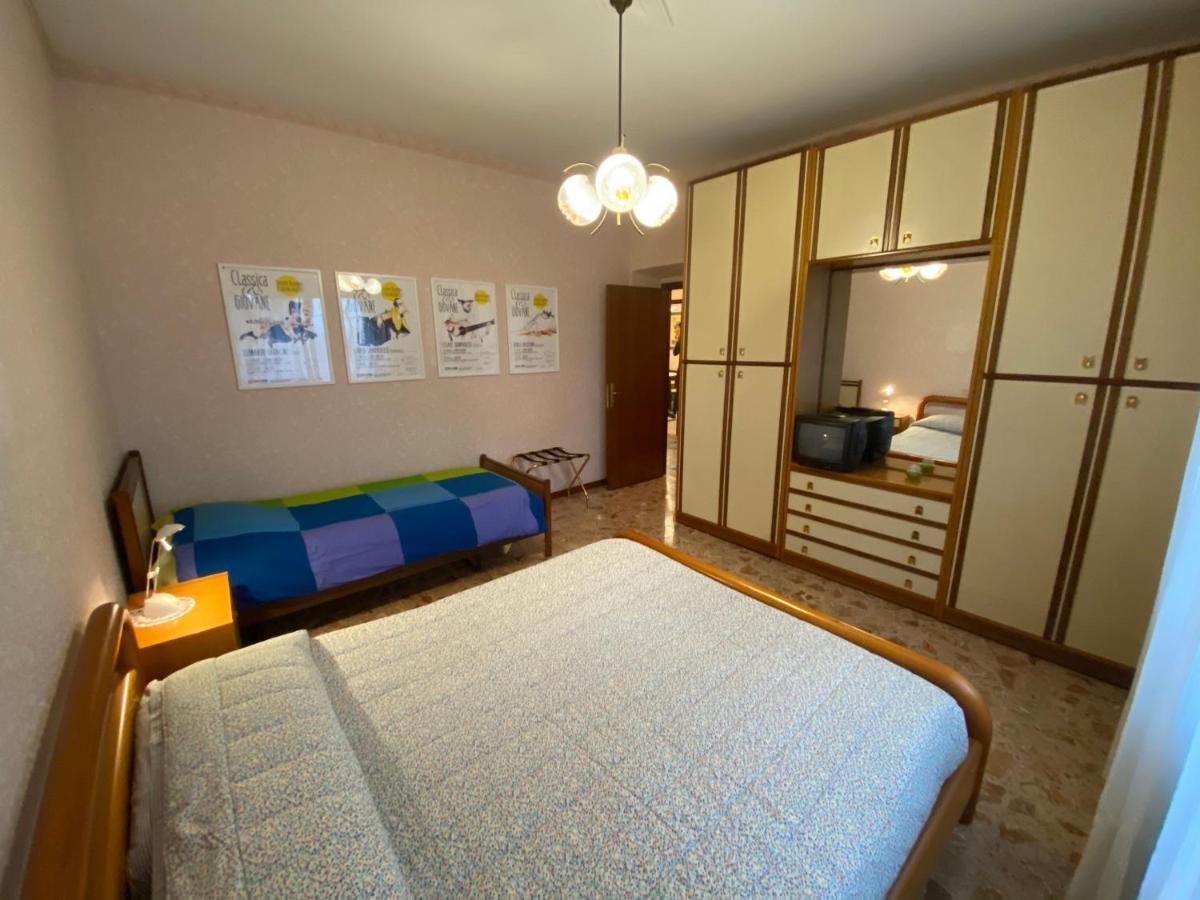 Residence Accordeon 卡斯特尔菲达多 外观 照片
